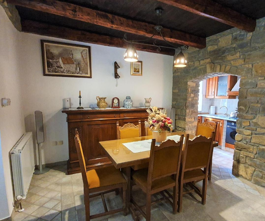 דירות בוזט Casa Prodan מראה חיצוני תמונה